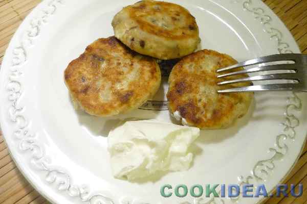 Cырники с черносливом и грецкими орехами Cырники с черносливом и грецкими орехами